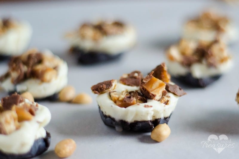 snickers cheesecake bites
