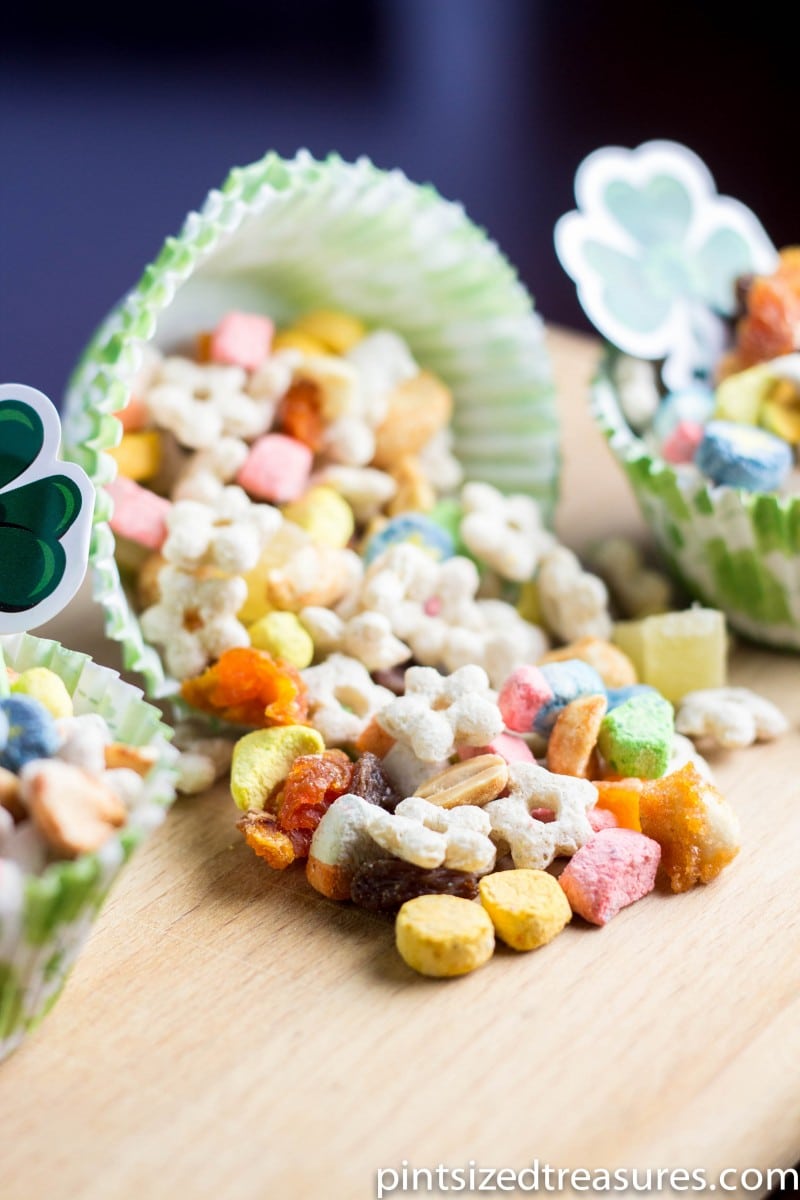 Easy End of the Rainbow Trail Mix