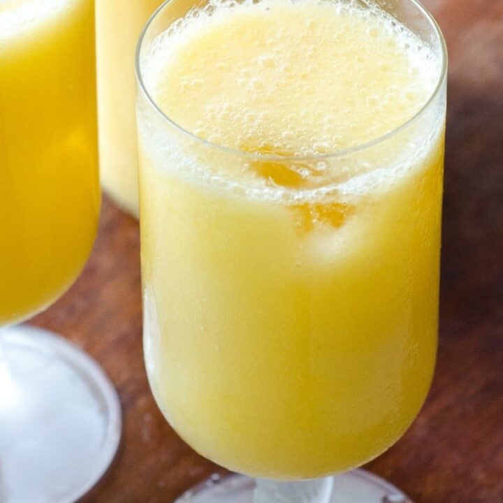 sparkling mango citrus drinke