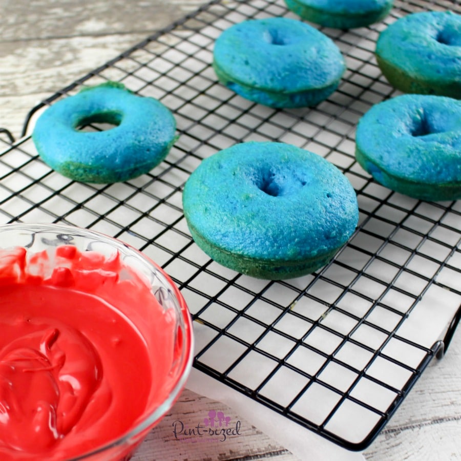 easy baked spider man donuts