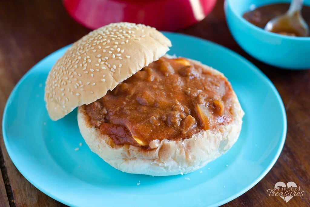 sloppy joes made with ground beef