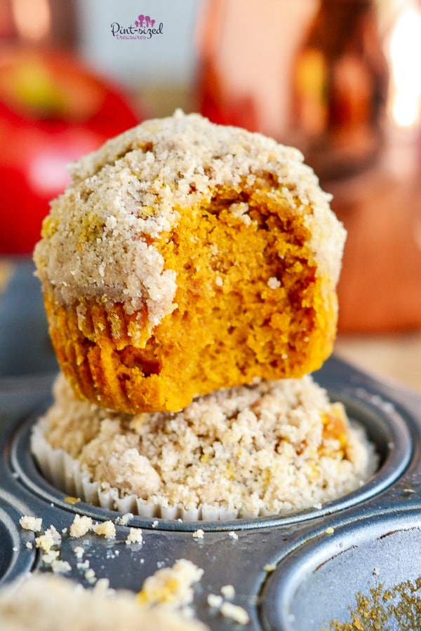 baked pumpkin muffins