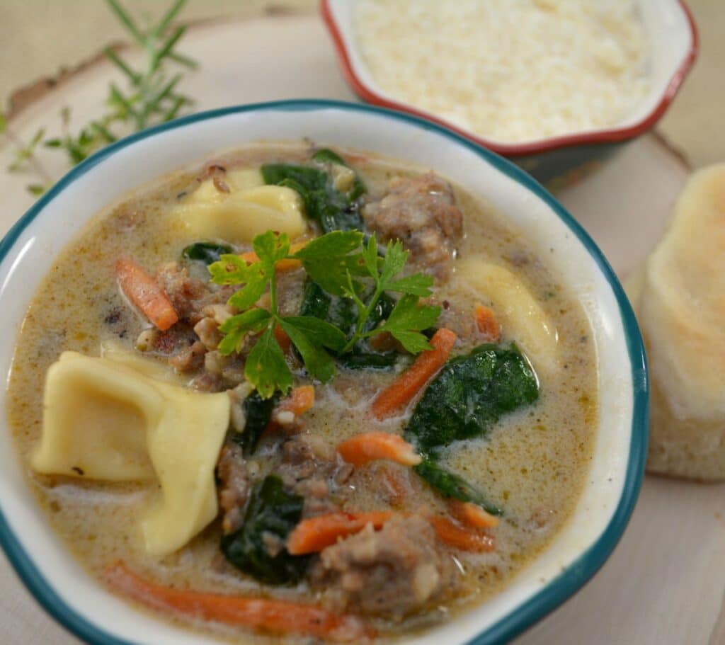 sausage spinach tortellini soup