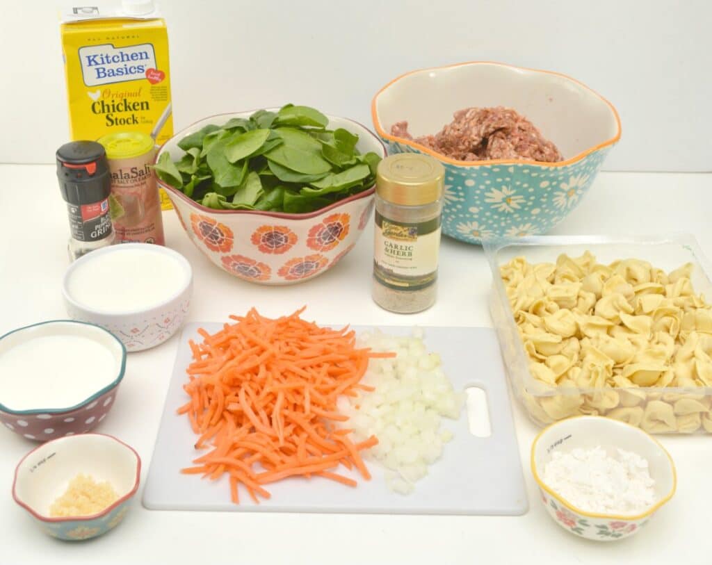 ingredients for sausage spinach tortellini soup