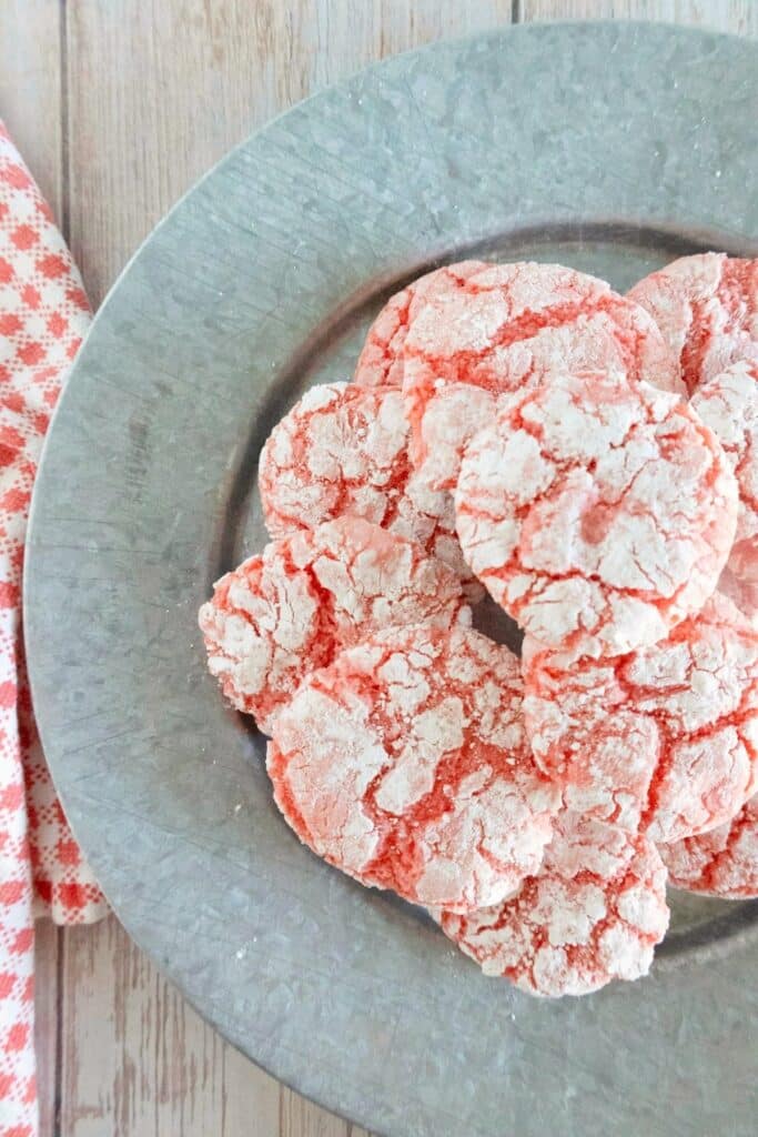 strawberry crinkle cookies made from cake mix recipe