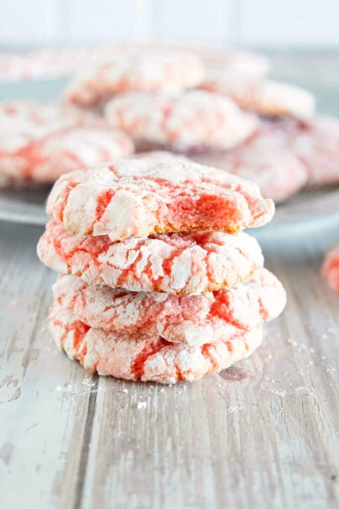easy strawberry crinkle cookies