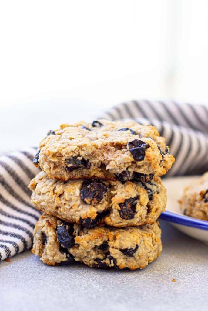 easy gluten free oatmeal raisin cookies